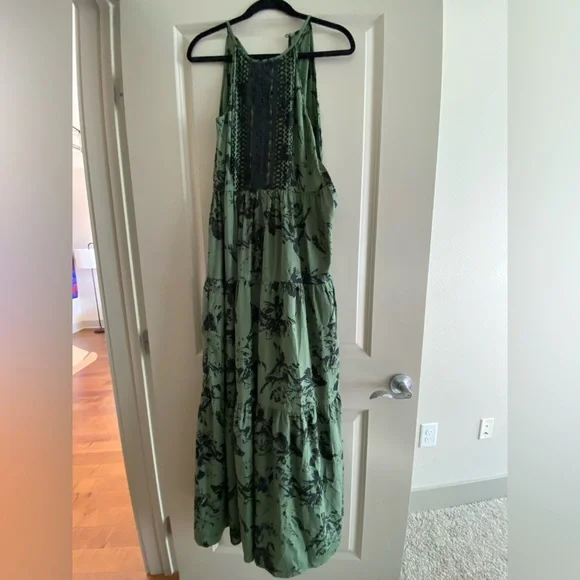 Ranna Gill | Dresses | Black And Green Maxi Dress | Poshmark
